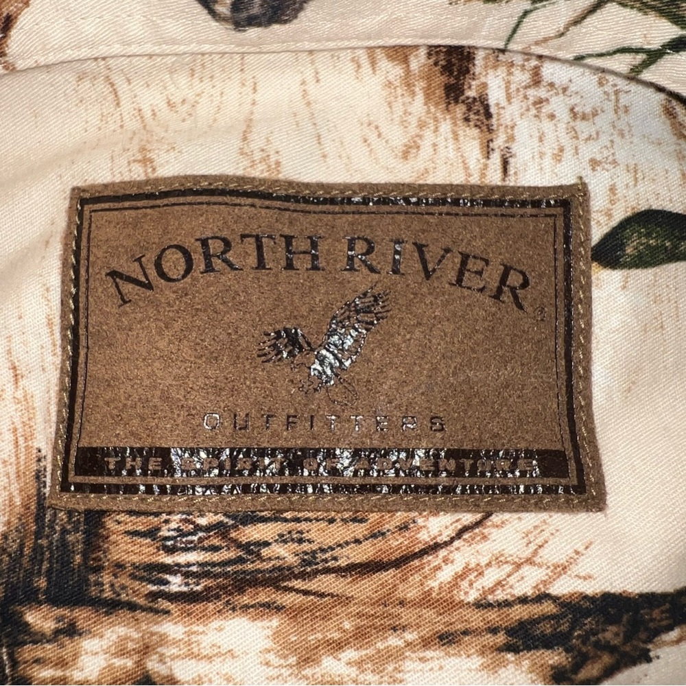 North River Men's Hunting-Themed Cotton Button Down - Brown & Tan Size Medium - Picture 4 of 8